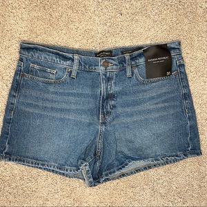 Banana Republic Mid-Rise Premium Denim Jean Short Size 31